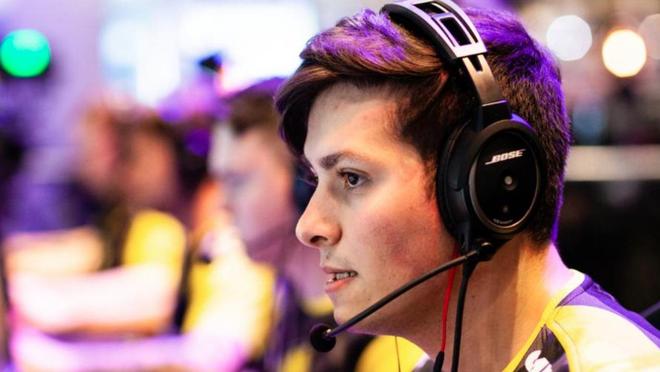 希罗的冷静 希罗的冷静