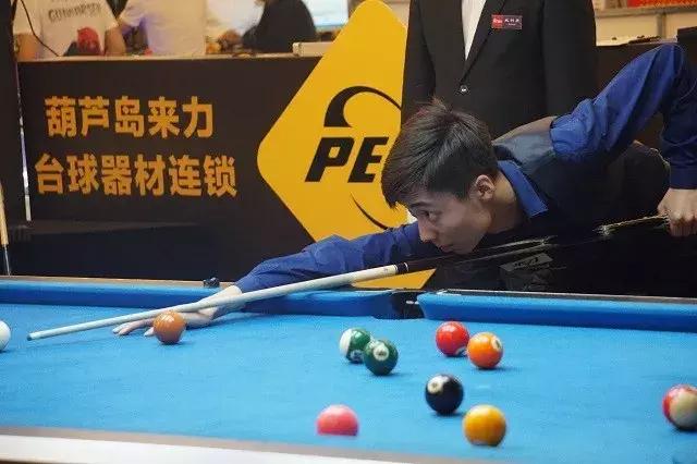 他面对来自 他面对来自