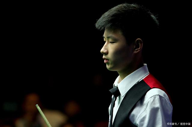 边路传中威 边路传中威