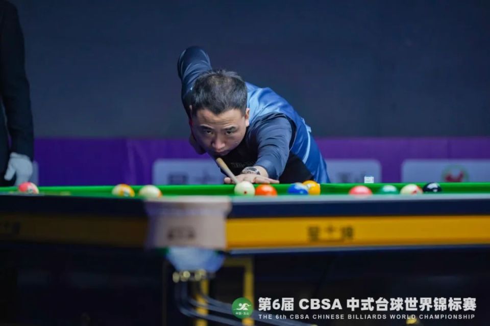 足球比赛充 足球比赛充